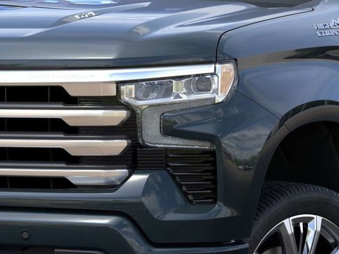 New 2026 Chevrolet Silverado 1500 High Country w/ High Country Premium Package AWD/4WD image 10