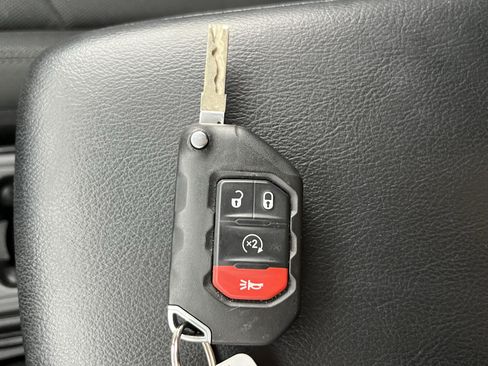 Used 2021 Jeep Wrangler Unlimited Sport AWD/4WD image 34