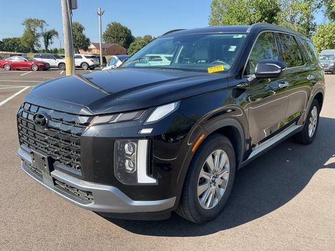 Used 2024 Hyundai Palisade SEL FWD image 2