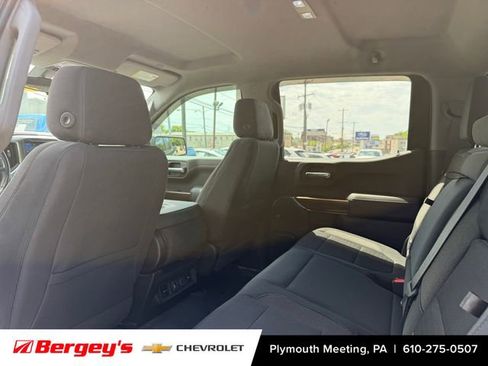 Used 2020 Chevrolet Silverado 1500 LT Trail Boss w/ Convenience Package AWD/4WD image 5