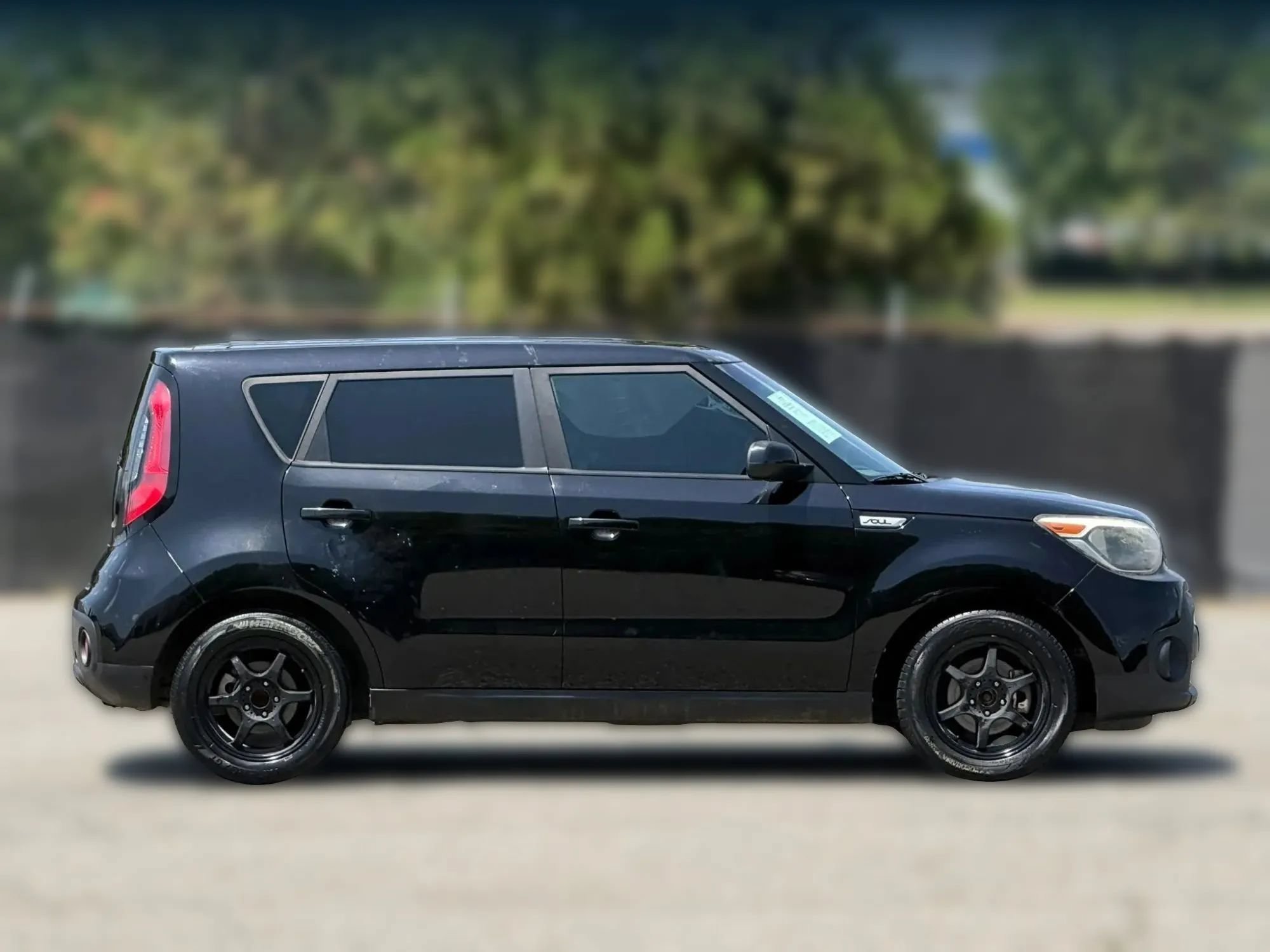 Used 2018 Kia Soul FWD image 7