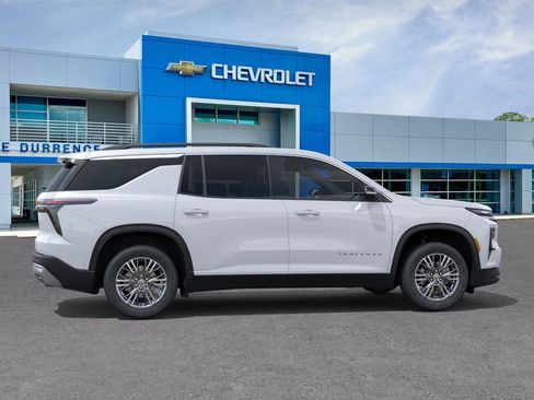 New 2026 Chevrolet Traverse LT image 5