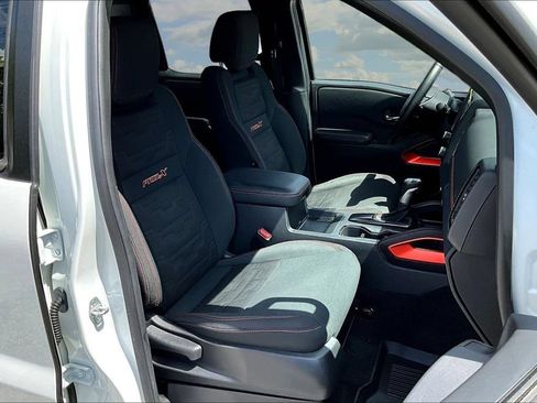 Used 2022 Nissan Frontier Pro-X w/ Technology Package RWD image 32