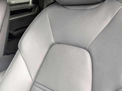 Certified 2025 Porsche Cayenne Turbo image 15