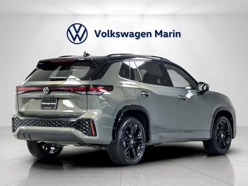New 2026 Volkswagen Tiguan SE R-Line AWD/4WD image 5