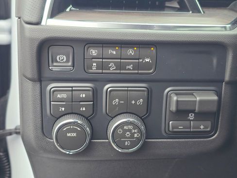 New 2026 Chevrolet Tahoe Premier AWD/4WD image 21
