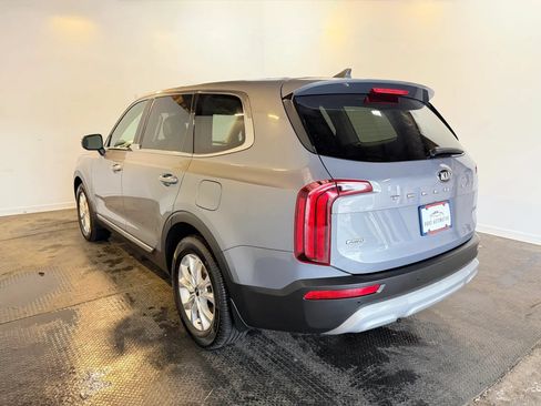 Used 2020 Kia Telluride LX AWD/4WD image 5