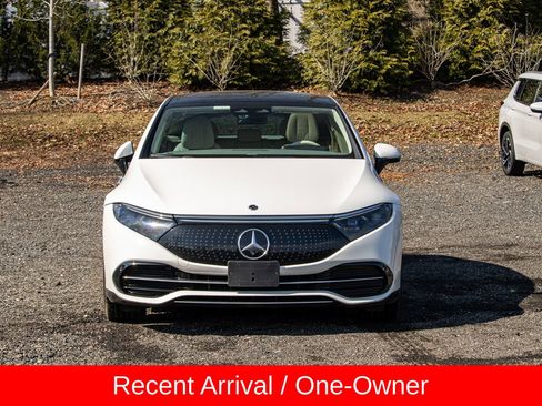 Used 2022 Mercedes-Benz EQS 450+ Sedan image 2