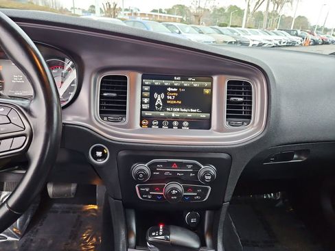 Used 2023 Dodge Charger SXT image 15