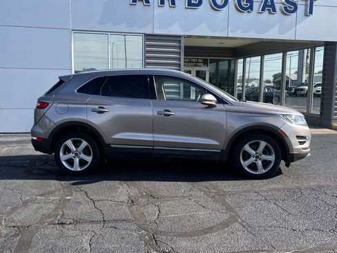 Used 2018 Lincoln MKC Premiere AWD/4WD image 4
