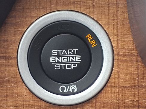 Used 2023 RAM 1500 Limited w/ Body Color Bumper Group image 20