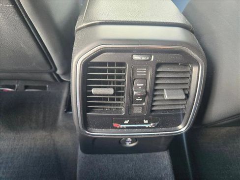 Used 2024 Porsche Macan S image 16