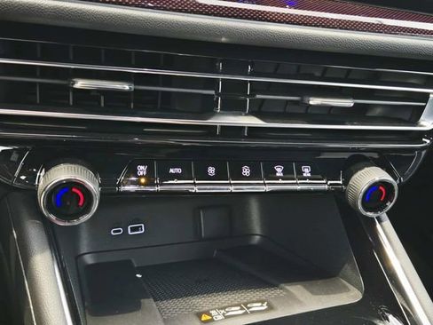 New 2026 Chevrolet Traverse Z71 w/ Driver Confidence Package image 22