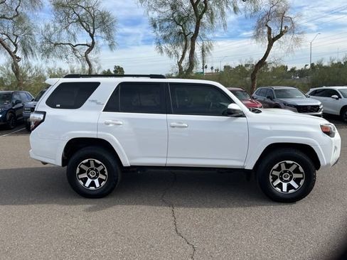Used 2022 Toyota 4Runner TRD Off-Road image 17