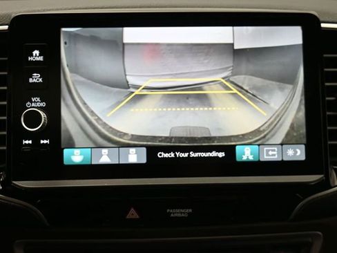 Used 2025 Honda Ridgeline TrailSport image 32