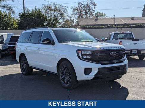 New 2025 Ford Expedition Platinum w/ Stealth Performance Package image 7