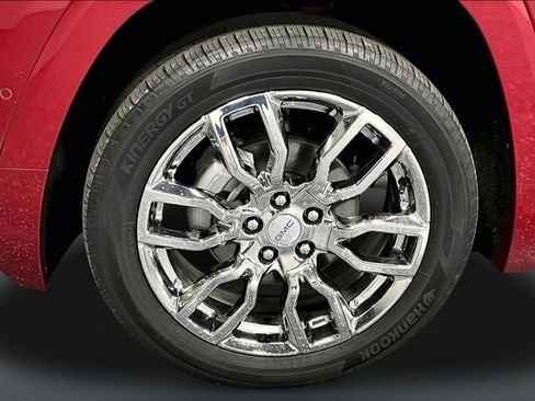 Used 2024 GMC Terrain Denali w/ Denali Premium Package AWD/4WD image 30