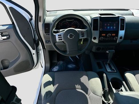 Used 2019 Nissan Frontier SV w/ Value Truck Package RWD image 18