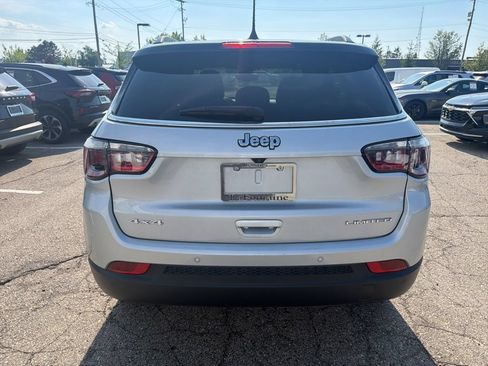 Used 2025 Jeep Compass Limited AWD/4WD image 6