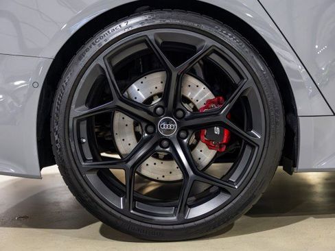 Used 2025 Audi RS 6 performance w/ Black Optic Package image 36