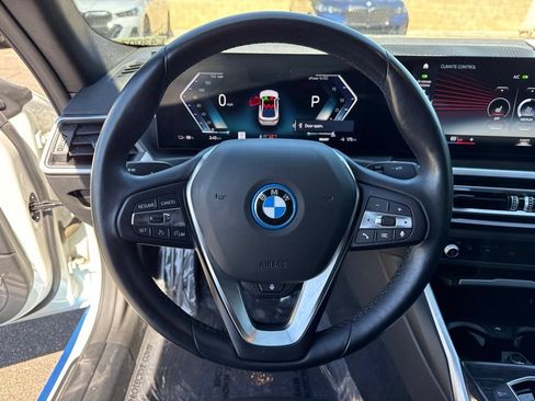 Certified 2023 BMW i4 eDrive40 w/ Premium Package RWD image 24