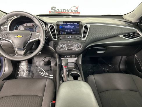 Used 2025 Chevrolet Malibu RS FWD image 18