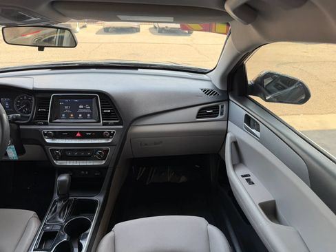 Used 2019 Hyundai Sonata SE FWD image 27