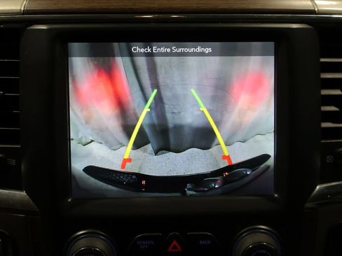 Used 2018 RAM 1500 Laramie AWD/4WD image 22