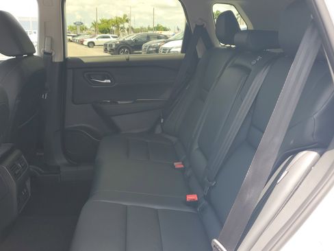 New 2025 Nissan Rogue SL w/ SL Premium Package image 11