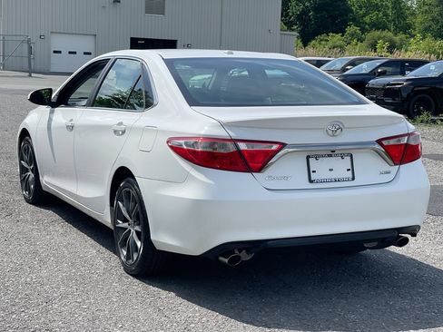 Used 2015 Toyota Camry XSE FWD image 14