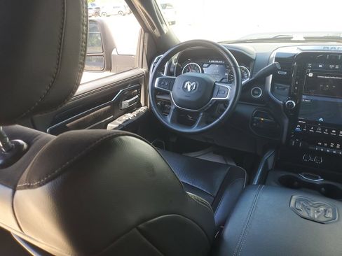 Used 2023 RAM 2500 Laramie AWD/4WD image 19