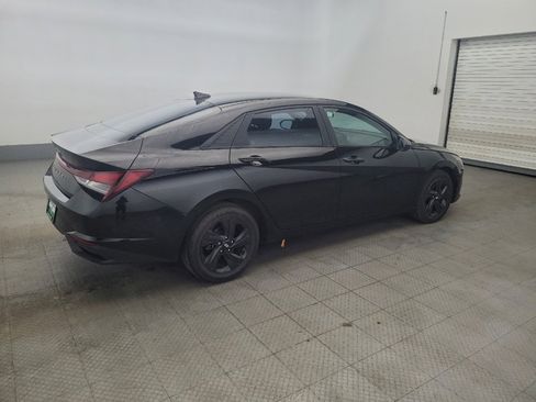 Used 2023 Hyundai Elantra SEL image 10