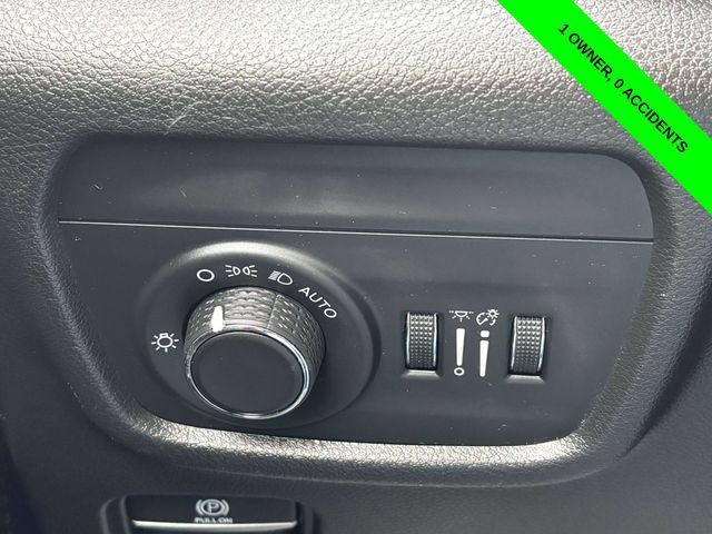 Used 2022 Jeep Grand Cherokee L Laredo w/ Luxury Tech Group I AWD/4WD image 11