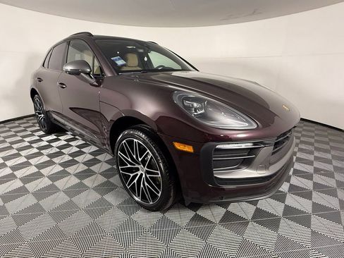 New 2025 Porsche Macan Turbo image 9