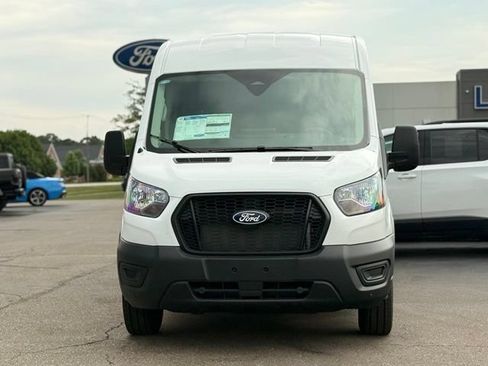 New 2026 Ford Transit 250 148 Medium Roof RWD image 33