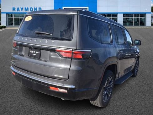 Used 2022 Jeep Wagoneer Series III image 3