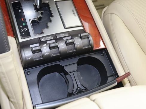 Used 2010 Lexus LX 570 4WD w/ Preferred Accessory Package image 28