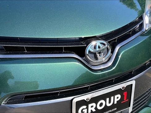 Used 2016 Toyota Corolla LE FWD image 32