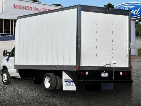 New 2026 Ford E-450 and Econoline 450 Super Duty w/ Interior Upgrade Package image 6
