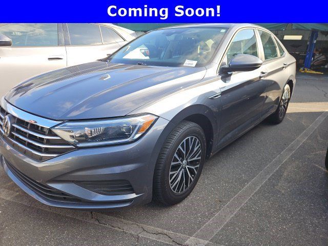 Used 2019 Volkswagen Jetta SEL w/ Cold Weather Package FWD image 1