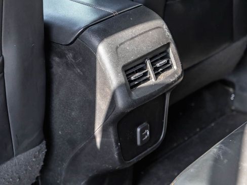 Used 2022 Chevrolet Equinox RS FWD image 20
