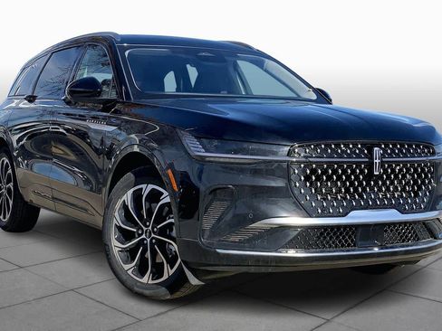 New 2026 Lincoln Nautilus Reserve image 2