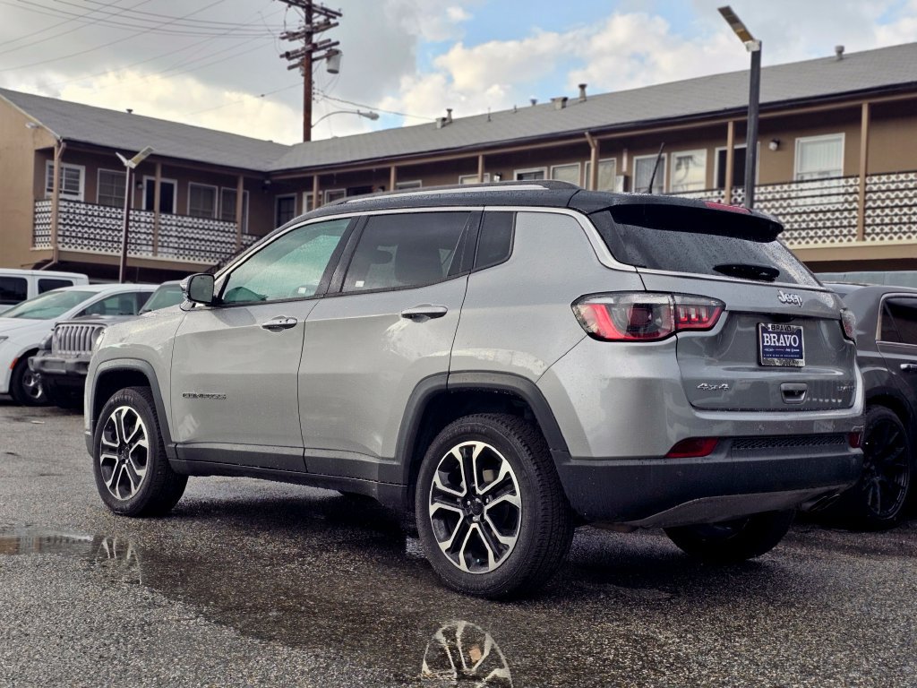 Certified 2022 Jeep Compass Limited AWD/4WD image 6
