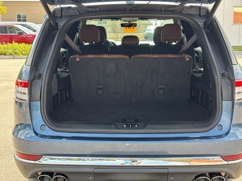 Certified 2020 Lincoln Aviator Reserve w/ Class IV Trailer Tow Package AWD/4WD image 9