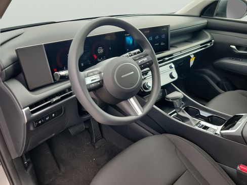 Used 2025 Hyundai Tucson SEL FWD image 6