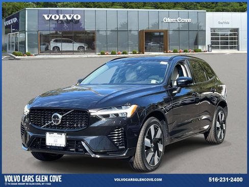 Certified 2025 Volvo XC60 T8 Plus AWD/4WD image 3