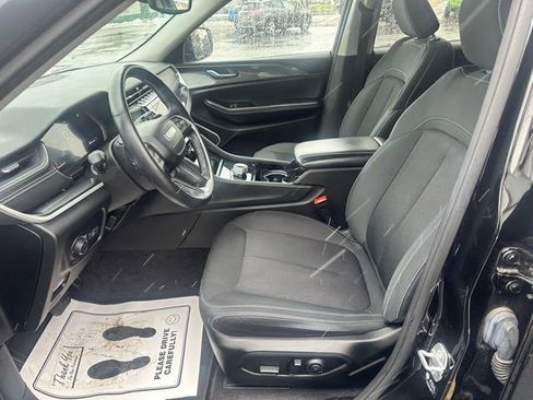 Used 2021 Jeep Grand Cherokee L Laredo w/ Luxury Tech Group I AWD/4WD image 24
