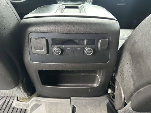 Used 2015 Chevrolet Tahoe LT image 18