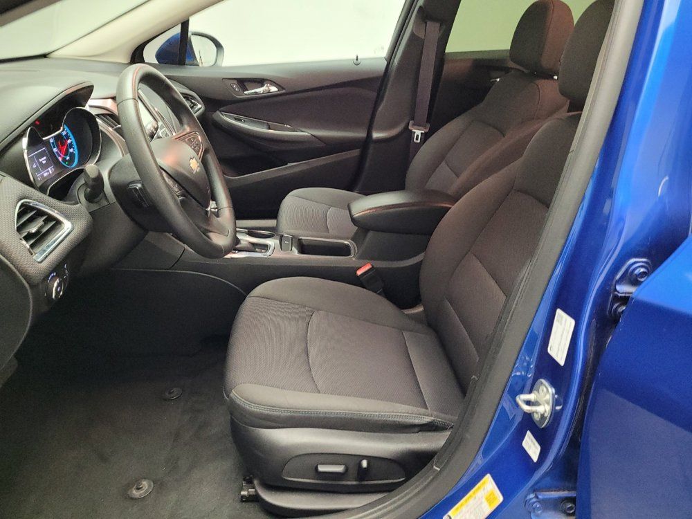Used 2017 Chevrolet Cruze LT w/ Convenience Package FWD image 17