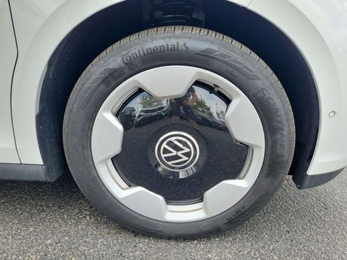 New 2025 Volkswagen ID. Buzz Pro S RWD image 20